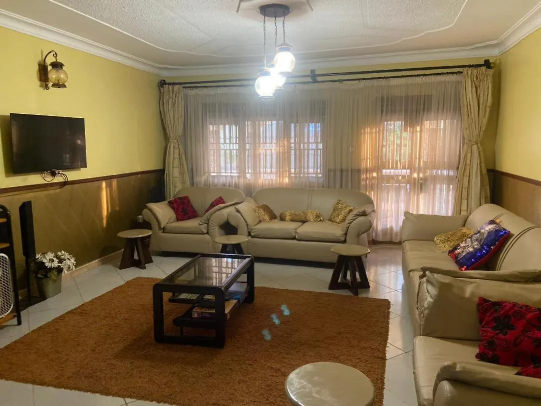 Lisa'S Palace Kampala Uganda